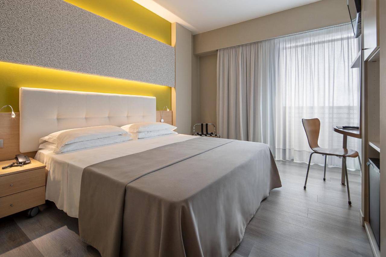 Hotel Rosanna 3 Stelle Superior Лидо-ди-Езоло Экстерьер фото