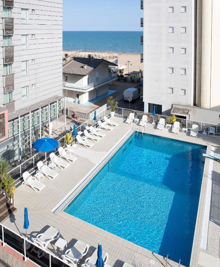 Hotel Rosanna 3 Stelle Superior Лидо-ди-Езоло Экстерьер фото