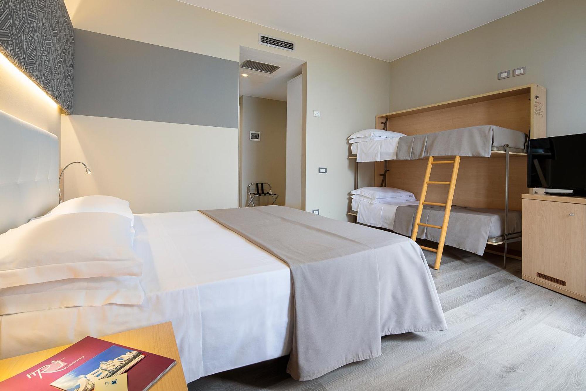 Hotel Rosanna 3 Stelle Superior Лидо-ди-Езоло Экстерьер фото
