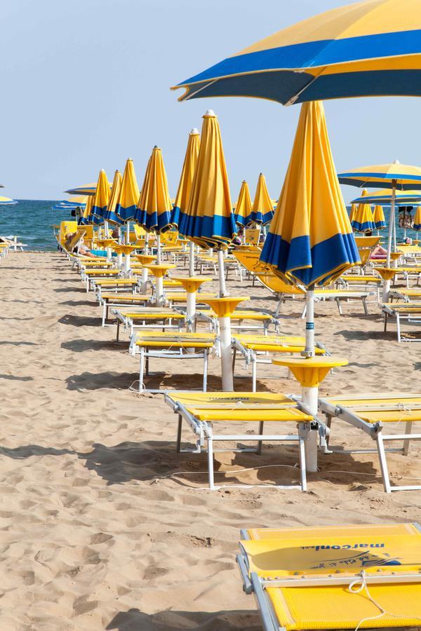 Hotel Rosanna 3 Stelle Superior Лидо-ди-Езоло Экстерьер фото