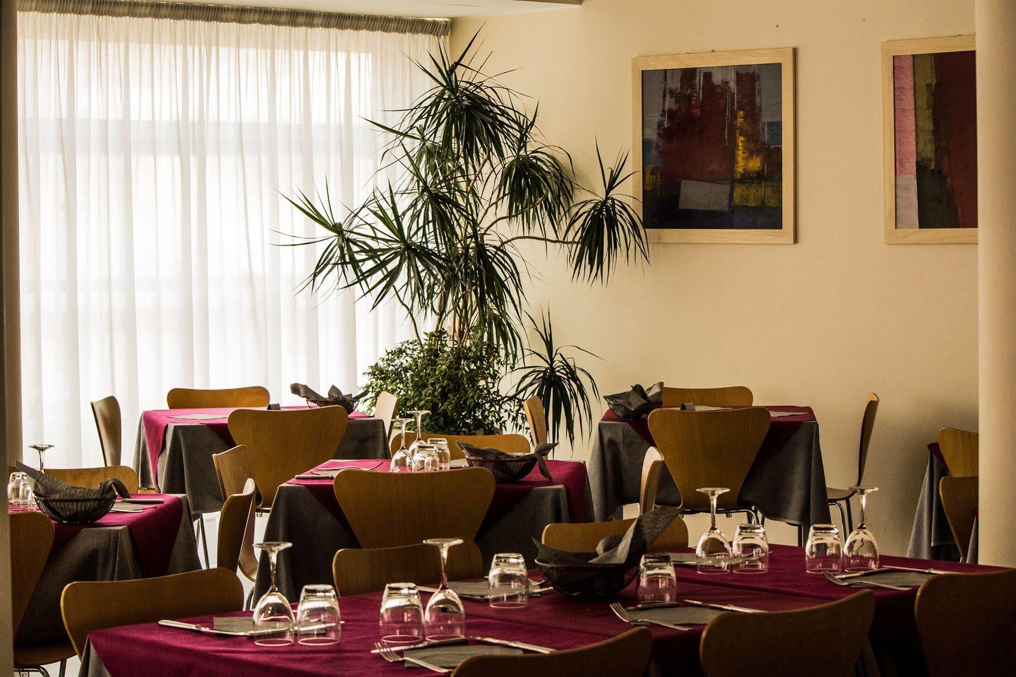 Hotel Rosanna 3 Stelle Superior Лидо-ди-Езоло Экстерьер фото